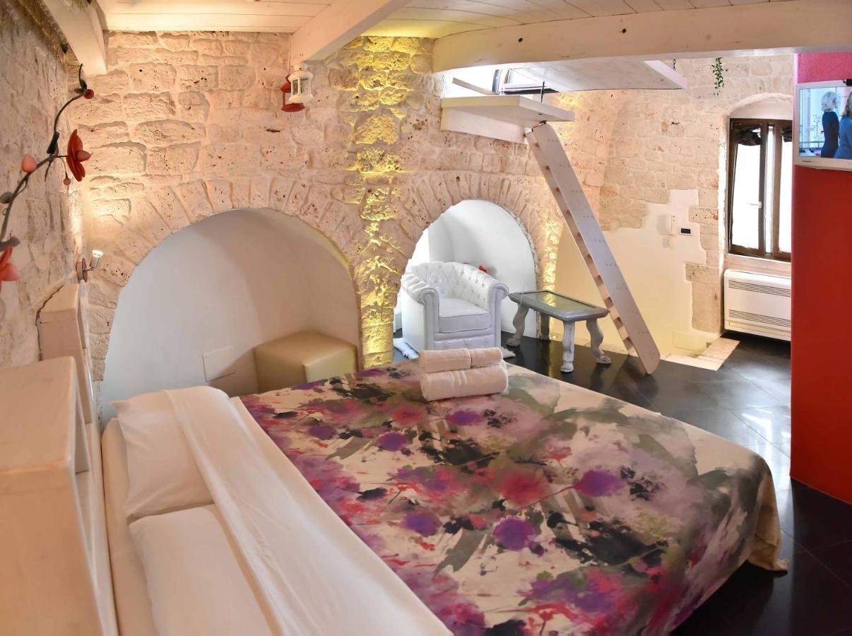 L'Angolo Di Gaudi, Casa Mila Bed & Breakfast Putignano Dış mekan fotoğraf