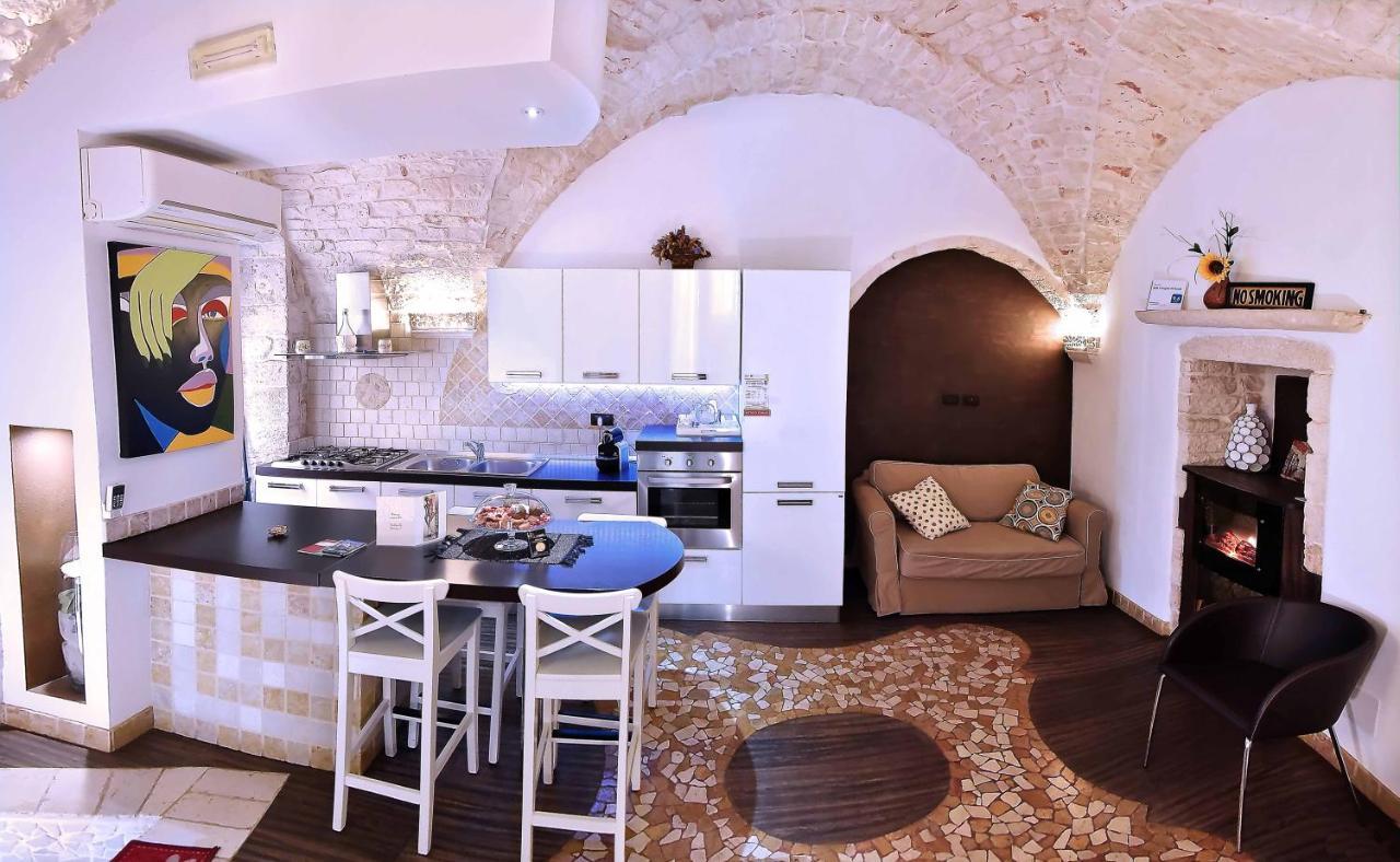 L'Angolo Di Gaudi, Casa Mila Bed & Breakfast Putignano Dış mekan fotoğraf