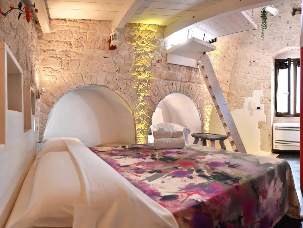 L'Angolo Di Gaudi, Casa Mila Bed & Breakfast Putignano Dış mekan fotoğraf